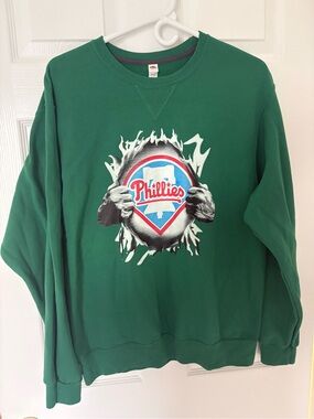 Fruit of the Loom Green Phillies Graphic Crewneck Sweatshirt
